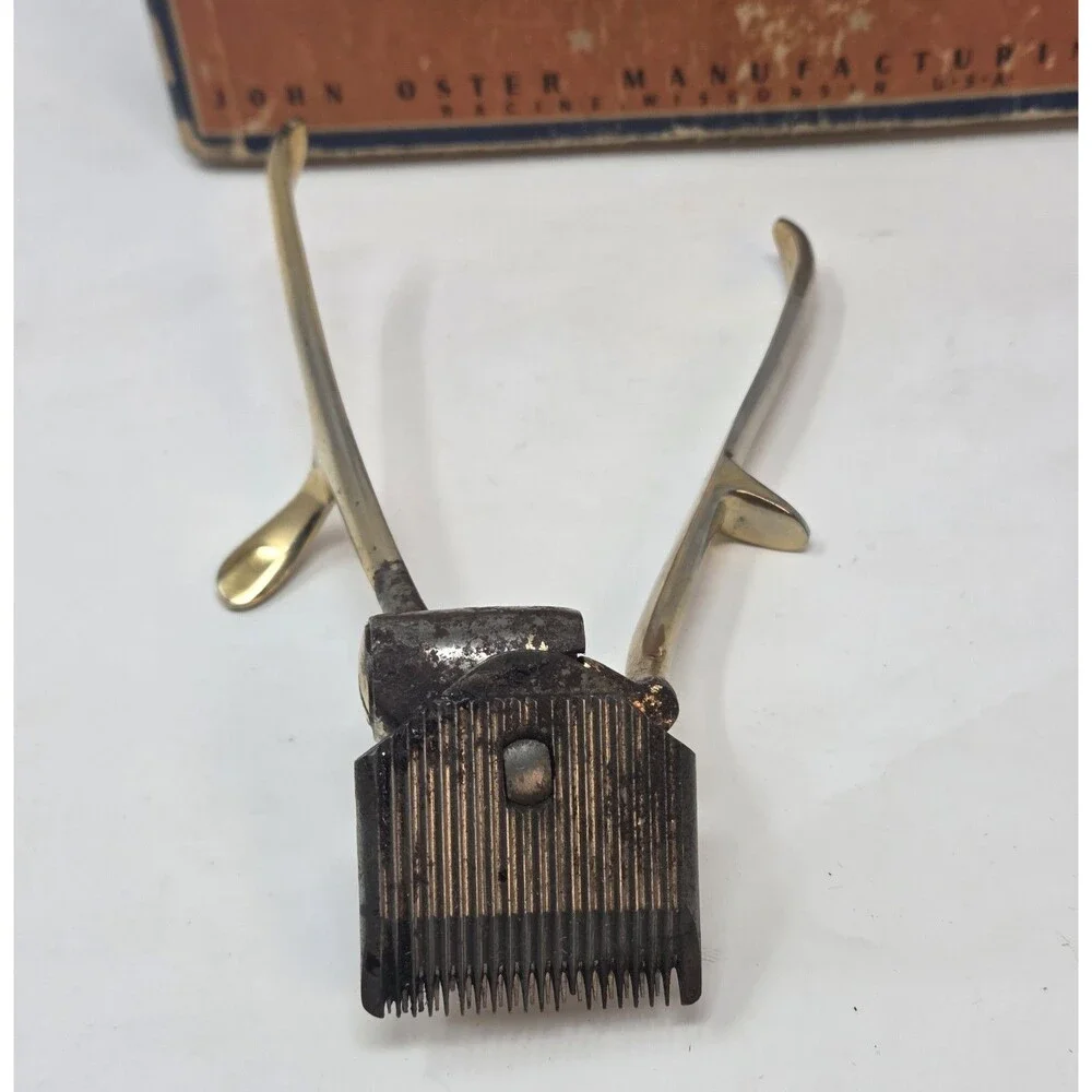 Vintage (GERMANY)  Hand  Held  Manual  Hair Beard Clipper Trimmer Barber Shaver.